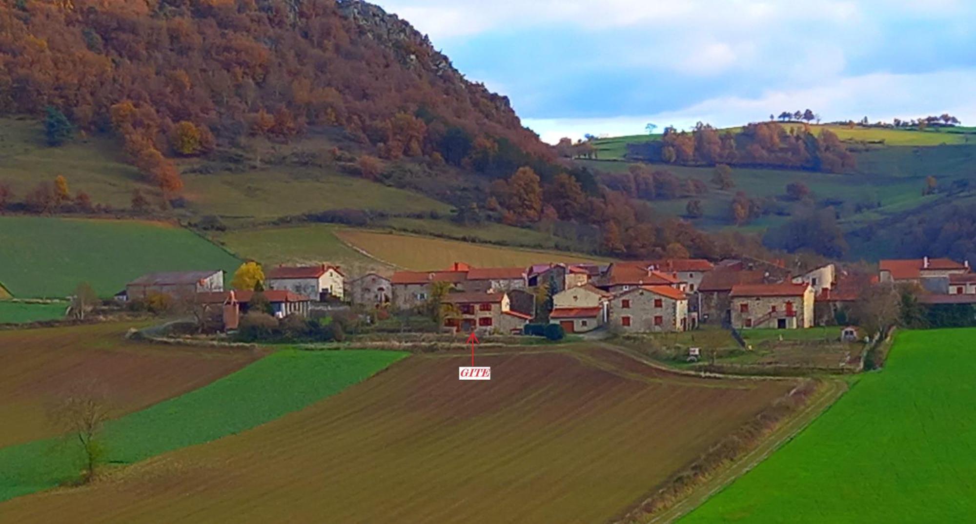 Sur Les Rives Du Allier Ferienhaus