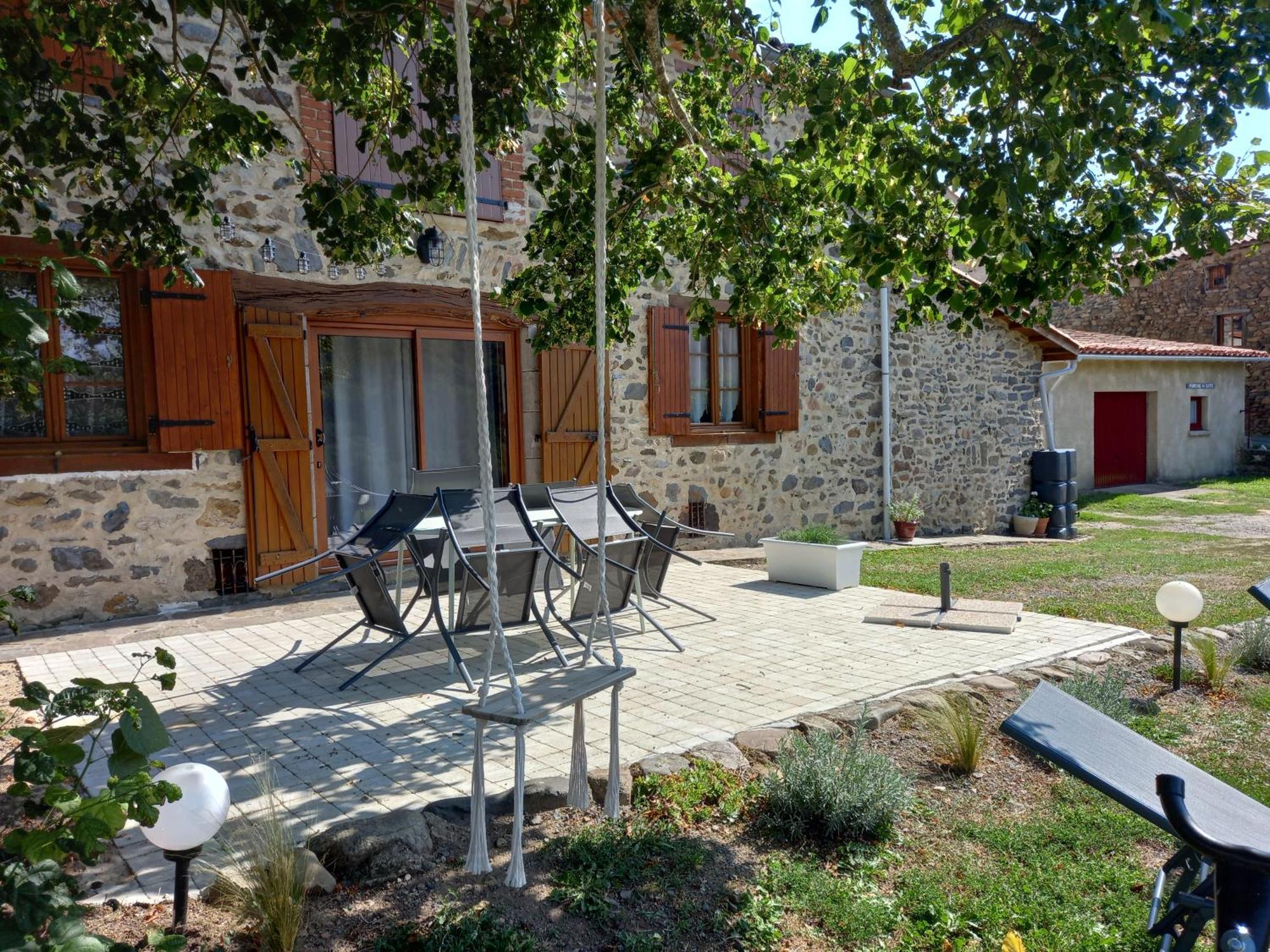 Sur Les Rives Du Allier Holiday home